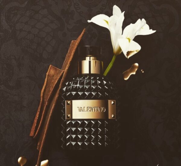 Valentino uomo noir absolu EDP 100ml For men | perfume store in Nigeria | Lagos | Benin | Abuja | Asaba